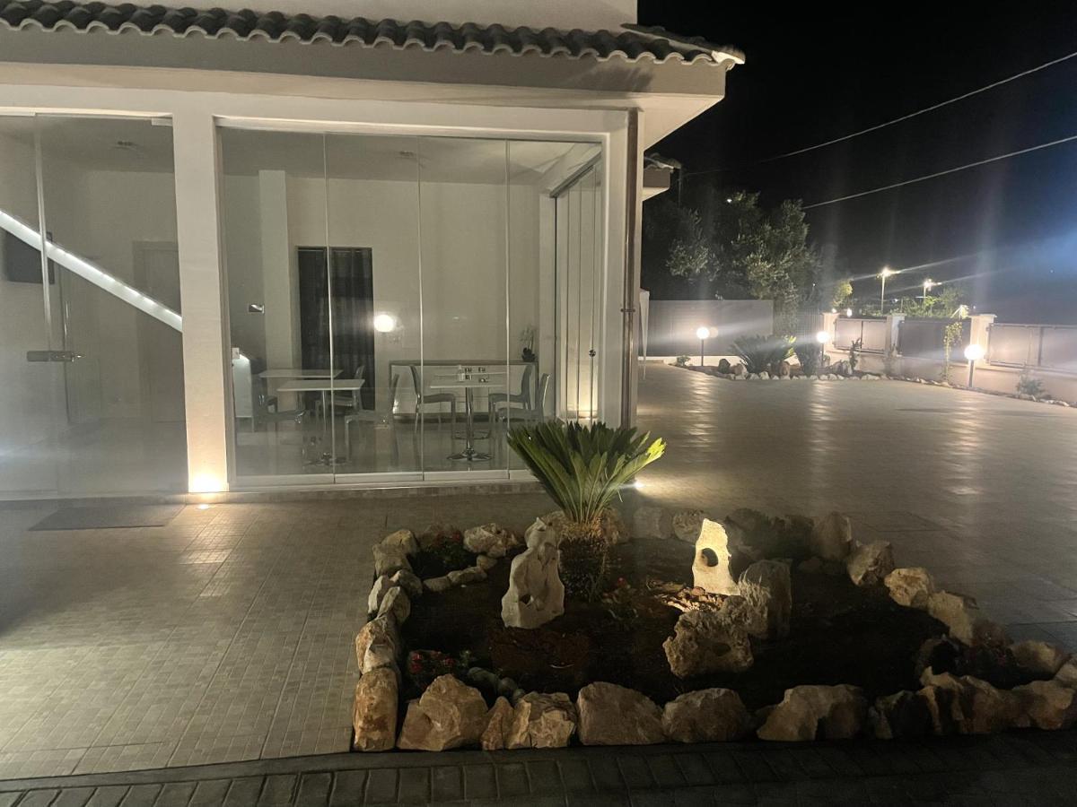B&B Il Suono Della Campagna Terracina Exterior foto